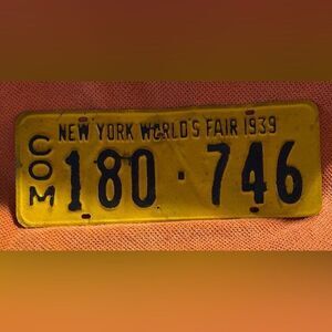New York Worlds Fair 1939 Commercial License Plate Vintage Collectors Man Cave